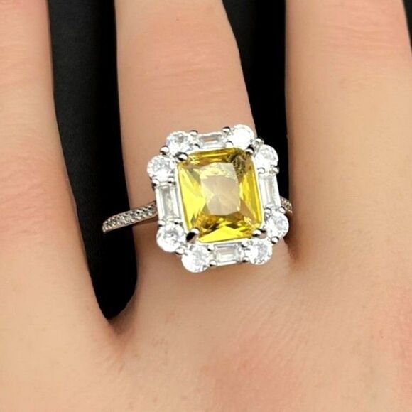 .925 Sterling Silver Diamond and Yellow Citrine Cubic Zirconia Ring Size 9.5 - Picture 1 of 9